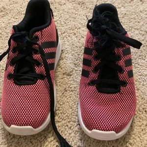 Girls Adidas sneakers size 9c. Lace up. Gently worn. Pink/black